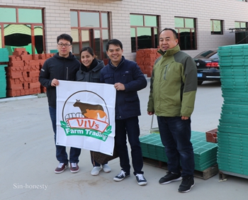 Welcome the Philippine customer to visit our company